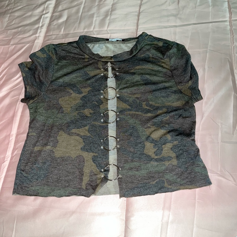 Camo top